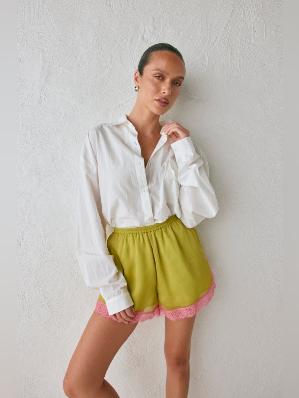 VRGGRL tulia shorts aloe w pink lace